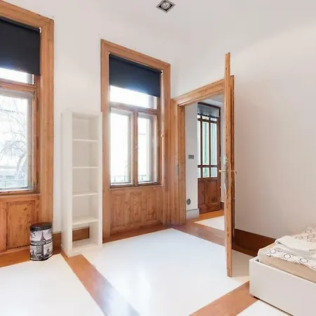 Cozy Design Loft At Andrassy Ut Apartment